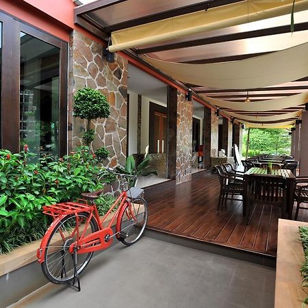 The Charm Boutique Resort Khon Kaen Bagian luar foto