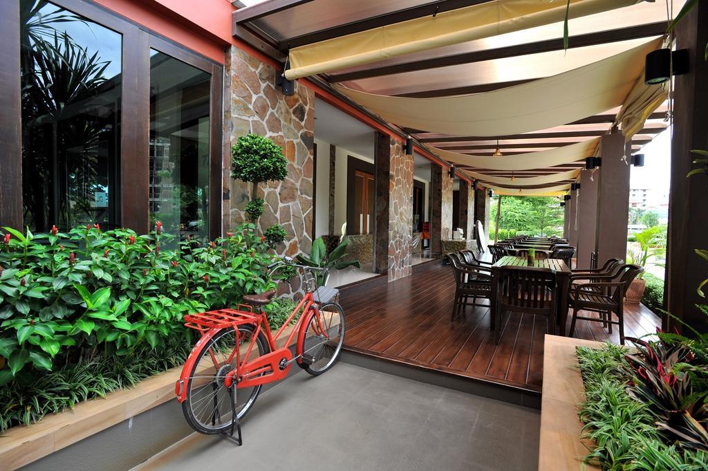The Charm Boutique Resort Khon Kaen Bagian luar foto