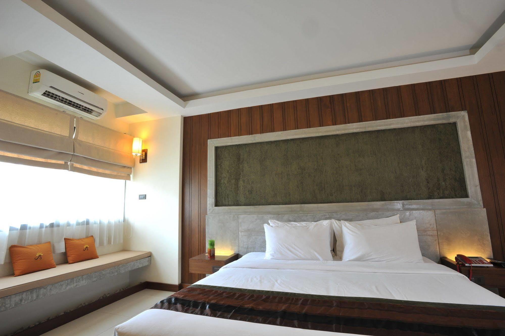 The Charm Boutique Resort Khon Kaen Bagian luar foto