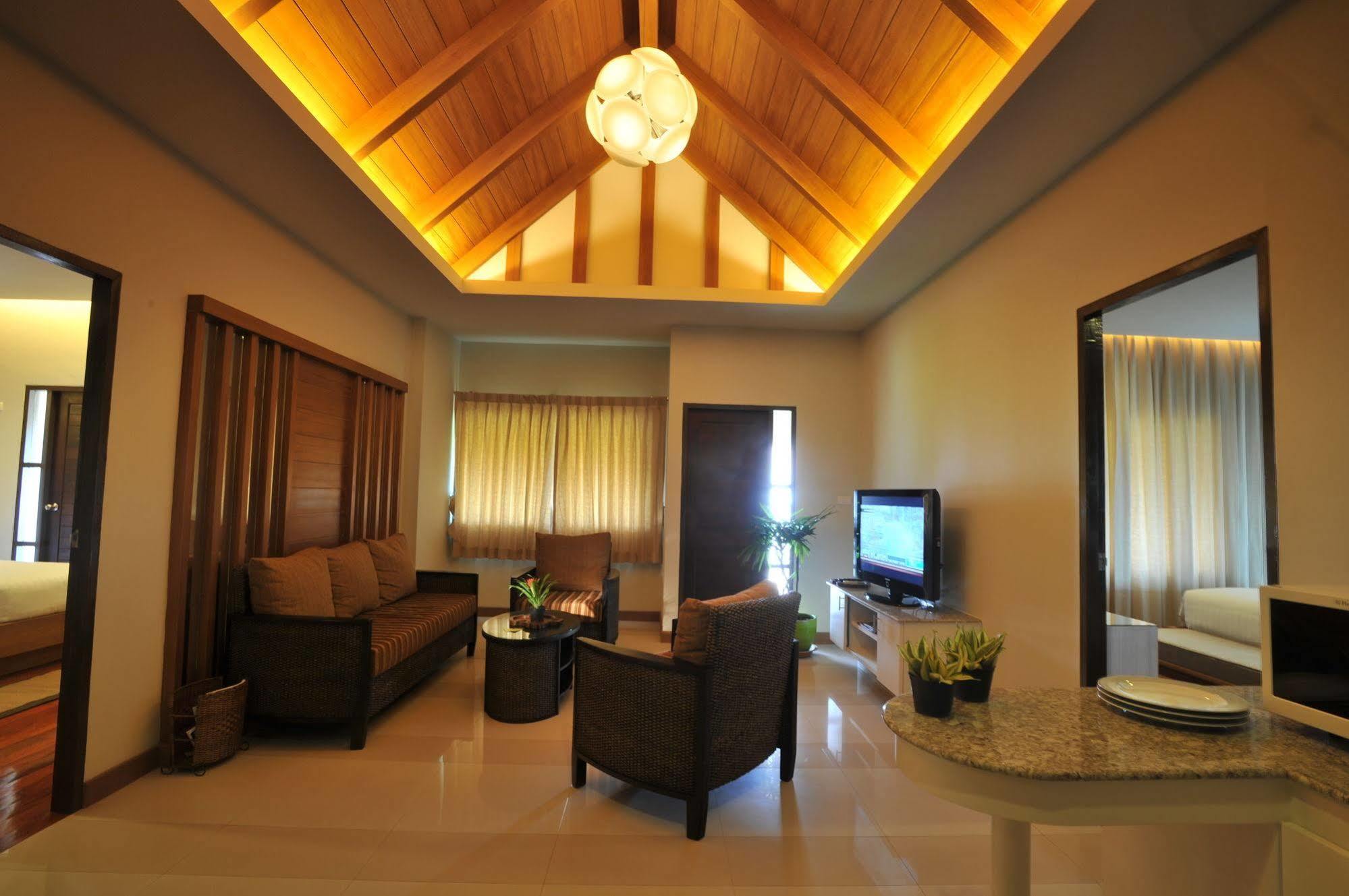 The Charm Boutique Resort Khon Kaen Bagian luar foto